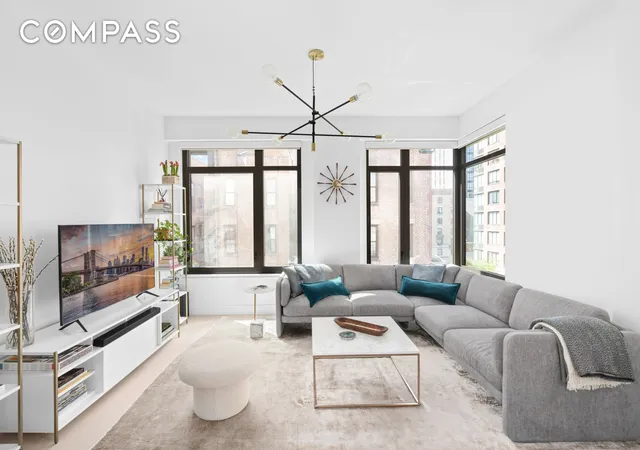 Photo 2 of House for sale at 212 W 95Th St #4A, New York, NY 10025 | MLS# RLS10982411 | Listing updated on 2025-12-17