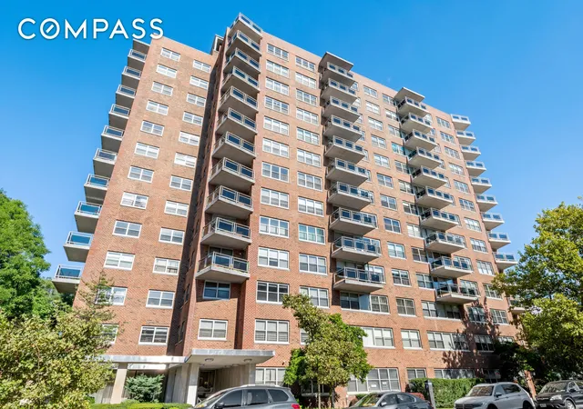 11th image of 70 31 108th St #9C, Forest Hills, NY 11375 | MLS# RLS11010033