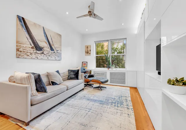 Photo 1 of Sale Pending at 530 E 84th Street #5S, New York, NY 10028 | MLS# RLS11017523 | Listing updated on 2026-01-01