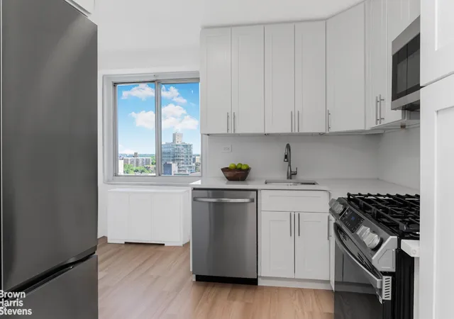 1st image of 3333 Henry Hudson Pkwy #21R, New York City, NY 10463 | MLS# RLS10988562