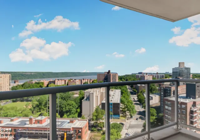 5th image of 3333 Henry Hudson Pkwy #21R, New York City, NY 10463 | MLS# RLS10988562
