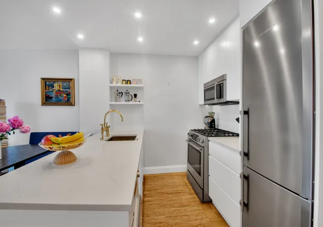 5th image of 130 W 79Th St #11A, New York, NY 10024 | MLS# RLS11014455