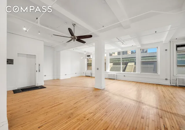 Photo 3 of Sale Pending at 118 E 25th St #8, New York, NY 10010 | MLS# RLS11001476 | Listing updated on 2026-03-10