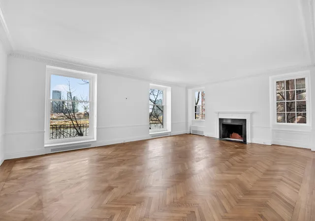 Photo 1 of House for sale at 1 Sutton Pl S #4C, New York, NY 10022 | MLS# RLS10986471 | Listing updated on 2025-10-09