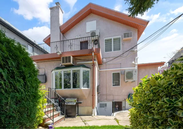 Photo 3 of Sale Pending at 1530 E 22Nd St, Brooklyn, NY 11210 | MLS# RLS10966368 | Listing updated on 2025-11-27