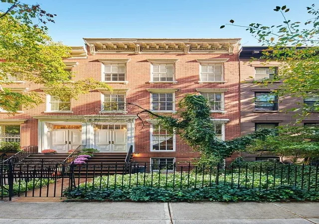 Photo 2 of Single family home for sale at 453 W 24th St, New York City, NY 10011 | MLS# RLS10939232 | Listing updated on 2026-07-30