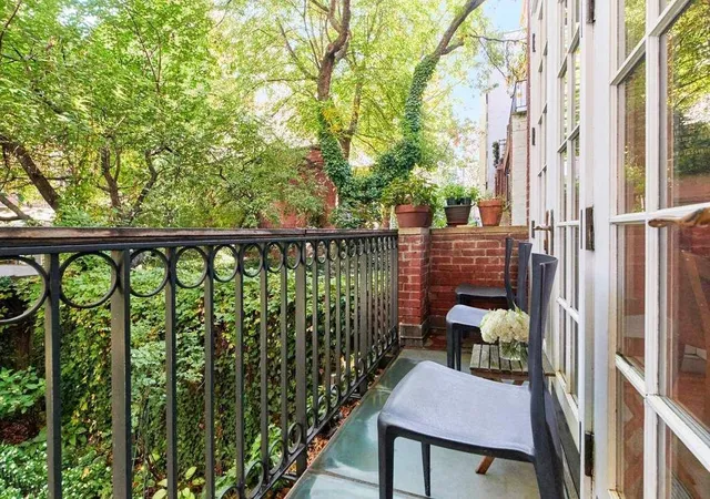 Photo 3 of Single family home for sale at 453 W 24Th St, New York City, NY 10011 | MLS# RLS10939232 | Listing updated on 2026-07-30
