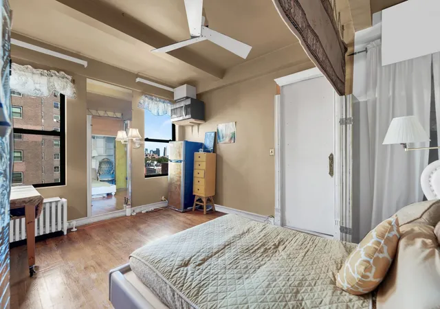 Photo 3 of Sale Pending at 172 E 4th St #8G, New York City, NY 10009 | MLS# RLS10885800 | Listing updated on 2026-07-30