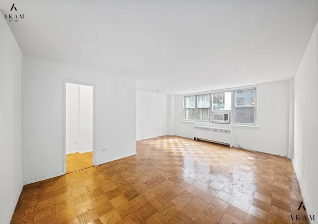 2nd image of 240 E 35Th St #4-J, New York, NY 10016 | MLS# RLS10916673