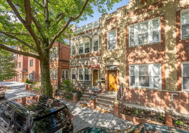 4th image of 25-68 34Th St #Building, Astoria, NY 11103 | MLS# RLS10930470