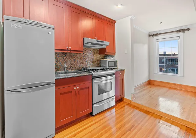 Photo 3 of Sale Pending at 25 01 23rd Ave, Astoria, NY 11105 | MLS# RLS10933900 | Listing updated on 2026-05-15