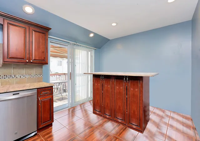 Photo 5 of Sale Pending at 110 Arnold St #NA, New York City, NY 10301 | MLS# RLS10952842 | Listing updated on 2026-07-30