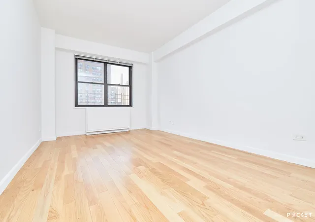 Photo 4 of Sale Pending at 345 E 80Th St #12-J, New York City, NY 10075 | MLS# RLS10967350 | Listing updated on 2026-07-30