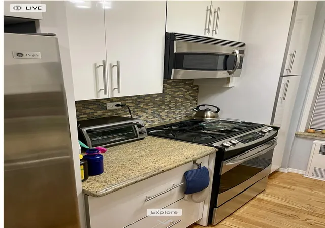 3rd image of 2547 W 2Nd St, New York City, NY 11223