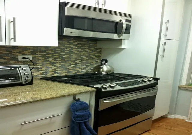 4th image of 2547 W 2Nd St, New York City, NY 11223
