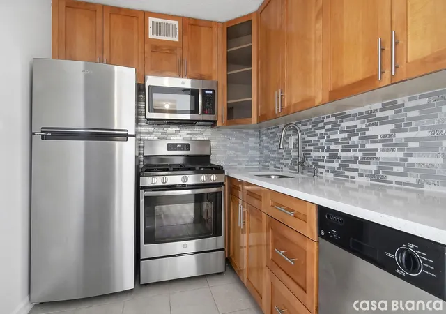 3rd image of 118-18 Union Turnpike #10-C, New York City, NY 11415 | MLS# RLS10966259