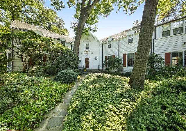 Photo 2 of Sale Pending at 4930 Goodridge Ave #NA, Bronx, NY 10471 | MLS# RLS10967854 | Listing updated on 2025-06-04