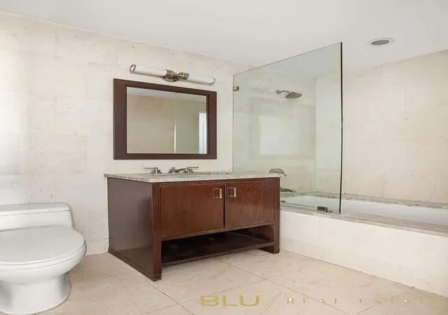 Photo 4 of Sale Pending at 100 Riverside Blvd #7-J, New York, NY 10069 | MLS# RLS10975659 | Listing updated on 2026-05-15