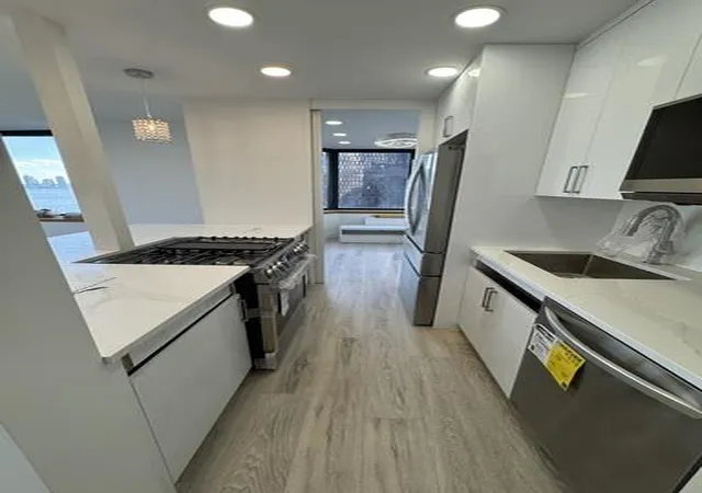 Photo 3 of House for sale at 415 E 37Th St #15-F, New York, NY 10016 | MLS# RLS10999896 | Listing updated on 2025-12-31