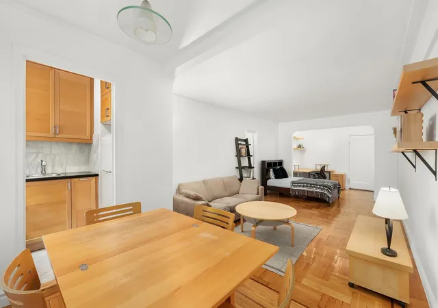 Photo 3 of Sale Pending at 210 W 103Rd St #2-H, New York City, NY 10025 | MLS# RLS10967182 | Listing updated on 2026-07-30