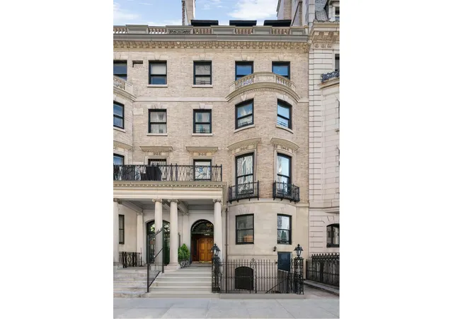 1st image of 12 E 79th St, New York City, NY 10075 | MLS# RLS10977603