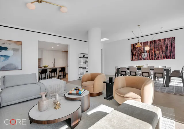 Listing Photo 4 - Condo for sale in building located at 310 E 86Th St, New York City, NY 10028 - Unit #11C
