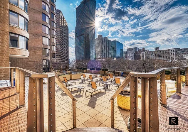 19th image of 330 E 38th St #42-O, New York, NY 10016 | MLS# RLS10965938
