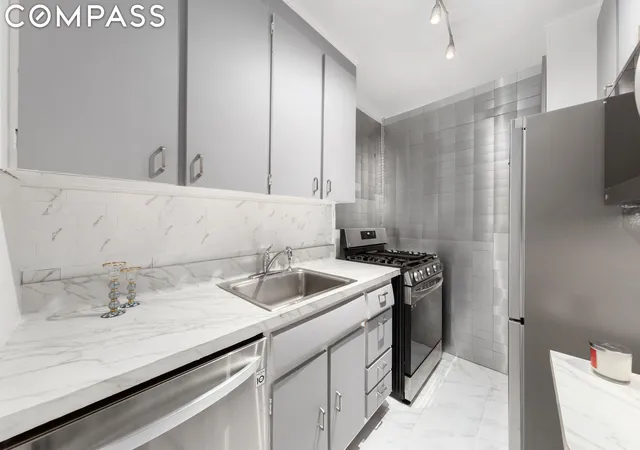 Photo 4 of Sale Pending at 174 E 74Th St #10G, New York, NY 10021 | MLS# RLS10980337 | Listing updated on 2026-05-15