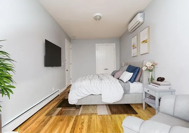 Photo 4 of Sale Pending at 390 E 49Th St, New York City, NY 11203 | MLS# RLS10987076 | Listing updated on 2026-07-30