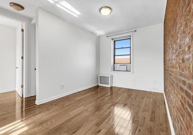 4th image of 21-05 33Rd St #5-D, Astoria, NY 11105 | MLS# RLS11009852