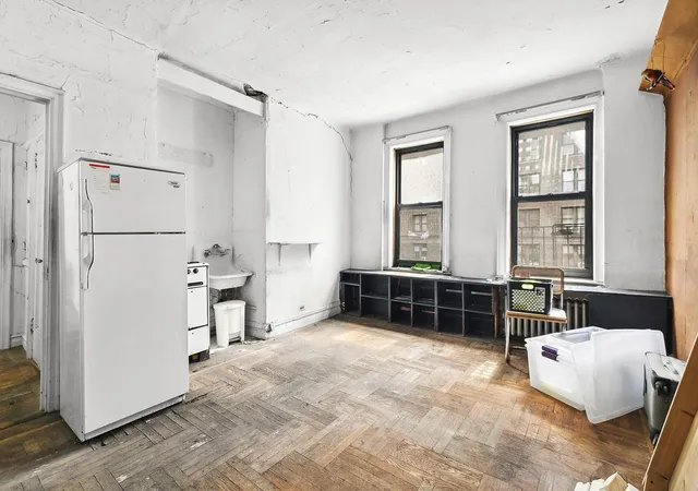 3rd image of 741 W End Ave, New York, NY 10025