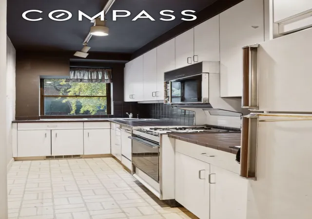 Photo 2 of Sale Pending at 12 Beekman Pl #2F, New York City, NY 10022 | MLS# RLS10998476 | Listing updated on 2026-07-30