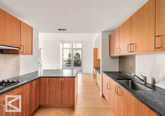 Photo 4 of Sale Pending at 450 E 83Rd St #6A, New York City, NY 10028 | MLS# RLS10940262 | Listing updated on 2026-07-30