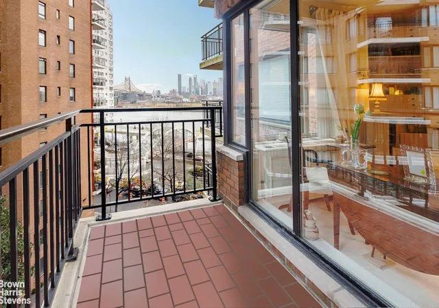 3rd image of 60 Sutton Pl S #7FS, New York, NY 10022 | MLS# RLS10987630