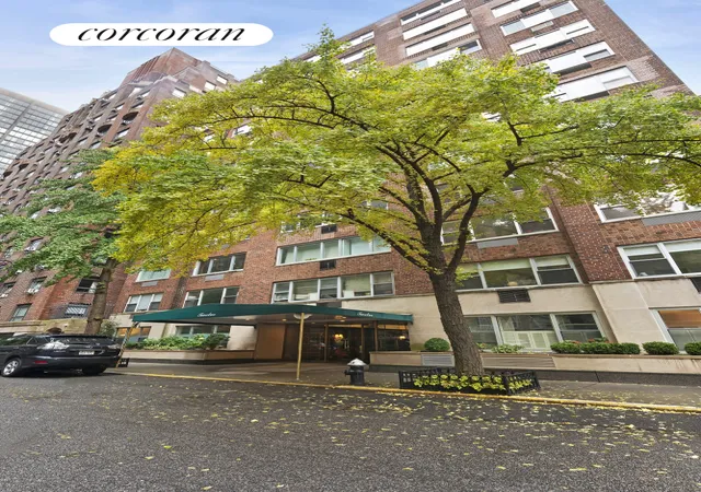 Homes for sale in New York City, NY | 12 Beekman Pl #1A, New York City, NY 10022 | MLS# RLS10978625