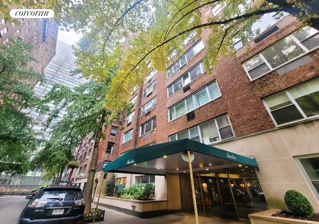 Homes for sale in New York City, NY | 12 Beekman Pl #1A, New York City, NY 10022 | MLS# RLS10978625
