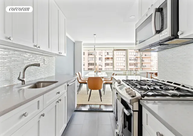 5th image of 315 W 70Th St #15K1, New York City, NY 10023 | MLS# RLS10958906
