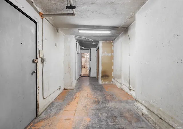 2nd image of 195 Prince St, New York City, NY 10012