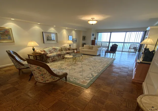 Photo 2 of Sale Pending at 271 10 Grand Central Pkwy #26G, Floral Park, NY 11005 | MLS# RLS10996378 | Listing updated on 2025-12-15