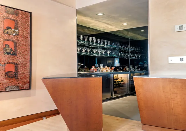 Photo 3 of House for sale at 781 5Th Ave #2001, New York, NY 10022 | MLS# RLS10986792 | Listing updated on 2026-01-29