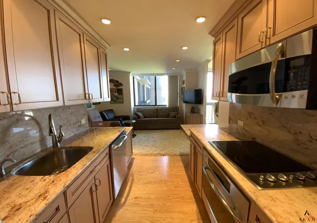 Photo 3 of Sale Pending at 269-10 Grand Central Pkwy #24S, Floral Park, NY 11005 | MLS# RLS10969642 | Listing updated on 2025-12-15