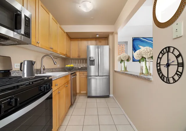 4th image of 300 W 145Th St #5-E, New York City, NY 10039 | MLS# RLS10969398