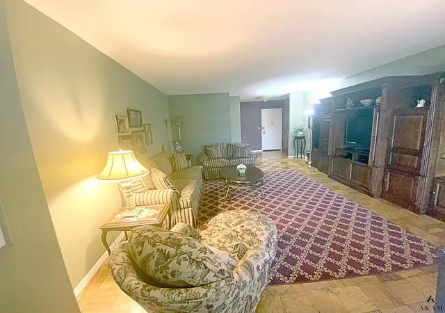 Photo 3 of Sale Pending at 270-10 Grand Central Pkwy #2L, Floral Park, NY 11005 | MLS# RLS10970060 | Listing updated on 2025-12-15