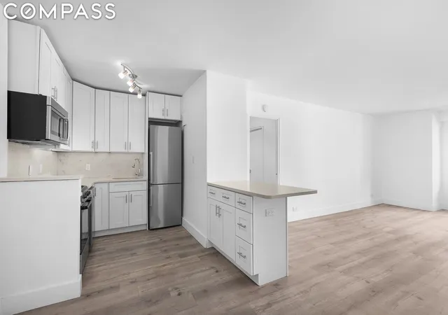 Photo 2 of Sale Pending at 251 E 51st St #4A, New York, NY 10022 | MLS# RLS10987184 | Listing updated on 2026-08-05