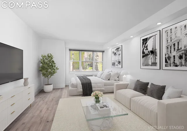 Photo 4 of Sale Pending at 251 E 51St St #4A, New York, NY 10022 | MLS# RLS10987184 | Listing updated on 2026-08-05