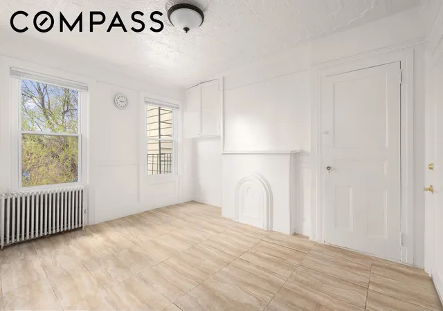Photo 3 of Sale Pending at 147 Eckford St, New York City, NY 11222 | MLS# RLS10955768 | Listing updated on 2026-08-05