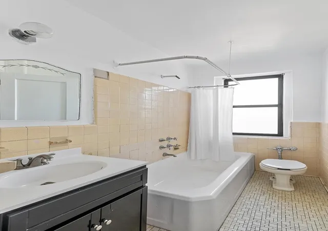 Photo 3 of Sale Pending at 3017 Riverdale Ave #4-C, New York City, NY 10463 | MLS# RLS10968145 | Listing updated on 2026-07-30
