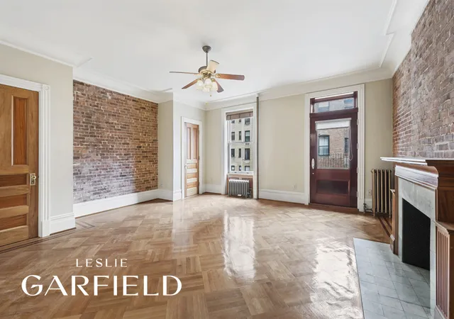 Photo 3 of Townhouse for sale at 8 W 71St St, New York, NY 10023 | MLS# RLS10936214 | Listing updated on 2025-12-16