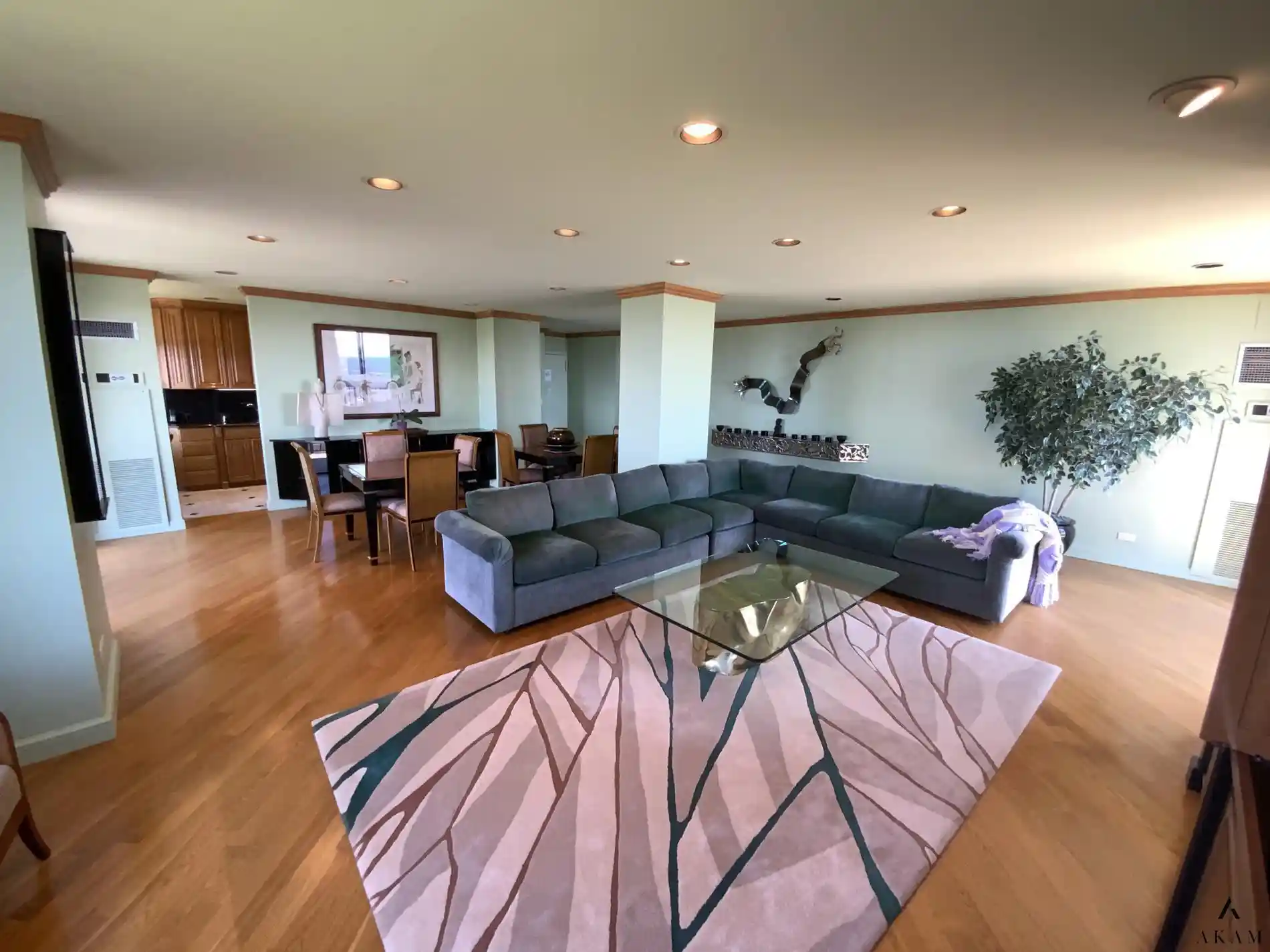 Listing Photo 2 - Condo for sale in 270-10 Grand Central Pkwy located at 270-10 Grand Central Pkwy, Hempstead, NY 11005 - Unit #33-O