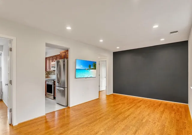2nd image of 229 11 69th Ave #84, Oakland Gardens, NY 11364 | MLS# RLS10927023